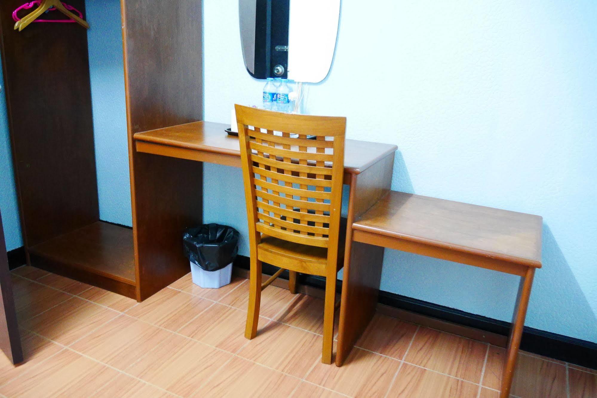 Sweet Home Guesthouse Krabi town Extérieur photo