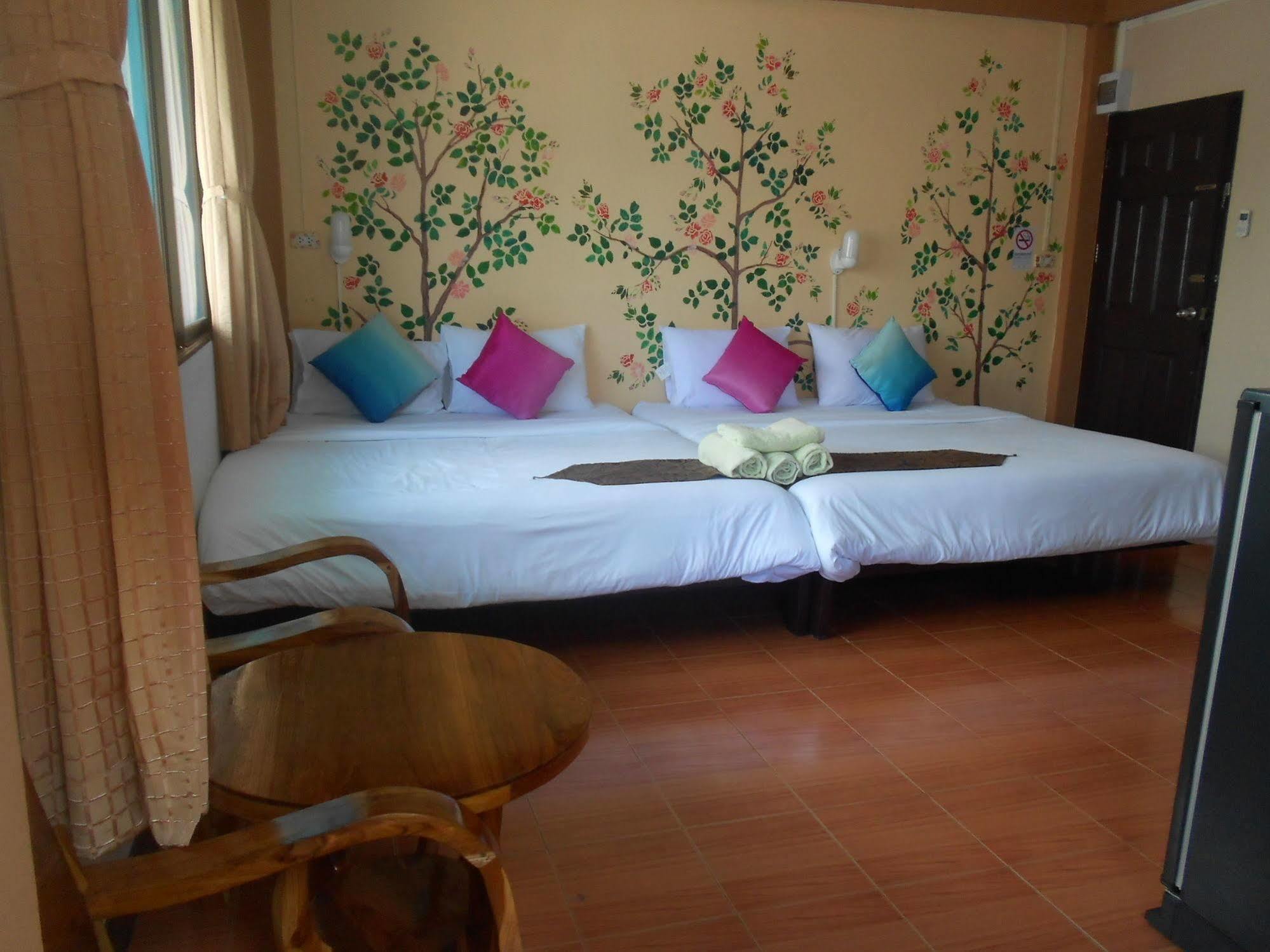 Sweet Home Guesthouse Krabi town Extérieur photo