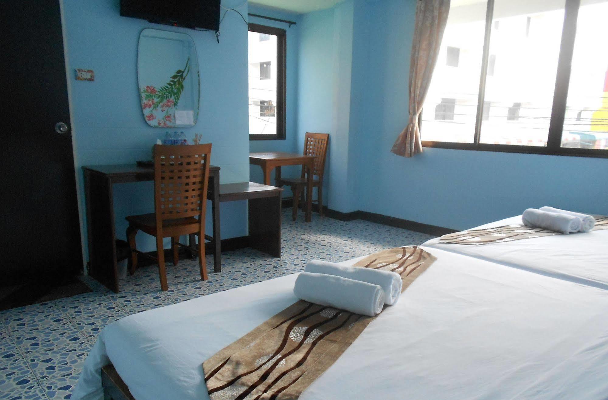 Sweet Home Guesthouse Krabi town Extérieur photo